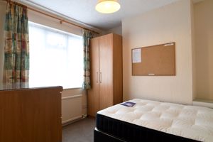 Bedroom- click for photo gallery